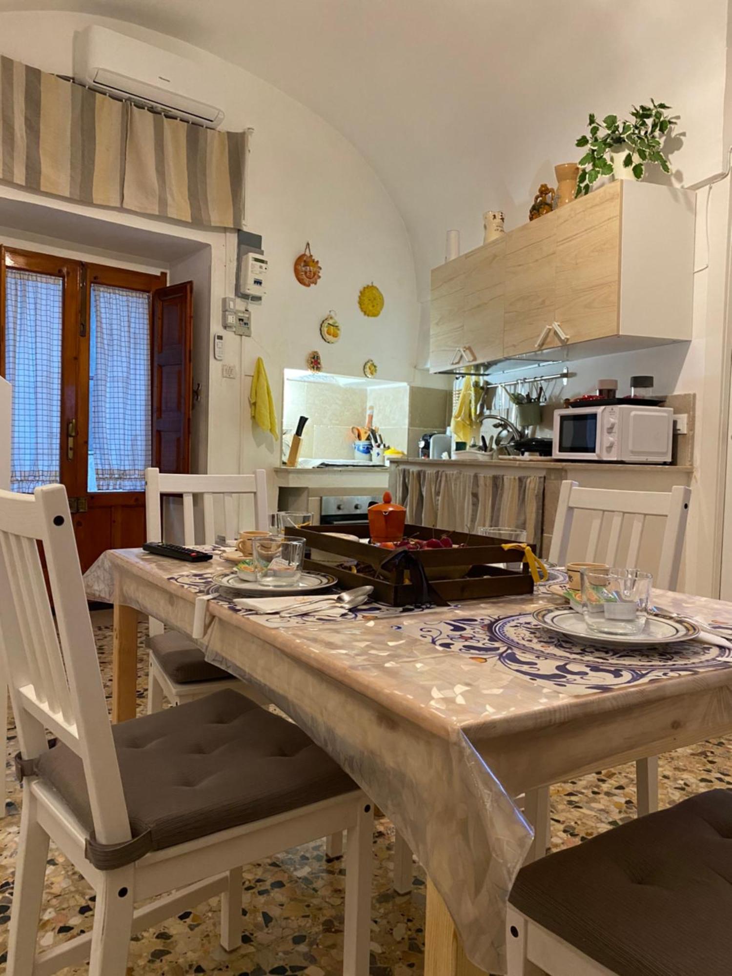 Tumhouse Villa Ceglie Messapica Bagian luar foto